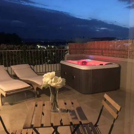 Bianca Dimora טורה קאנה