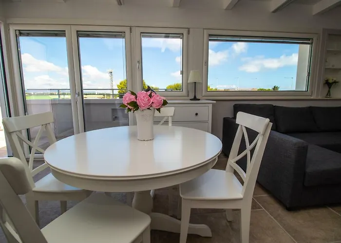 Bianca Dimora טורה קאנה