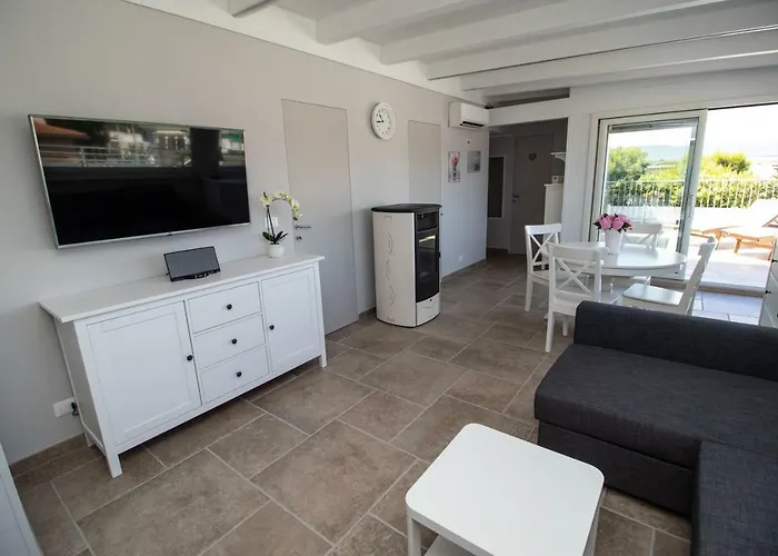 Bianca Dimora טורה קאנה